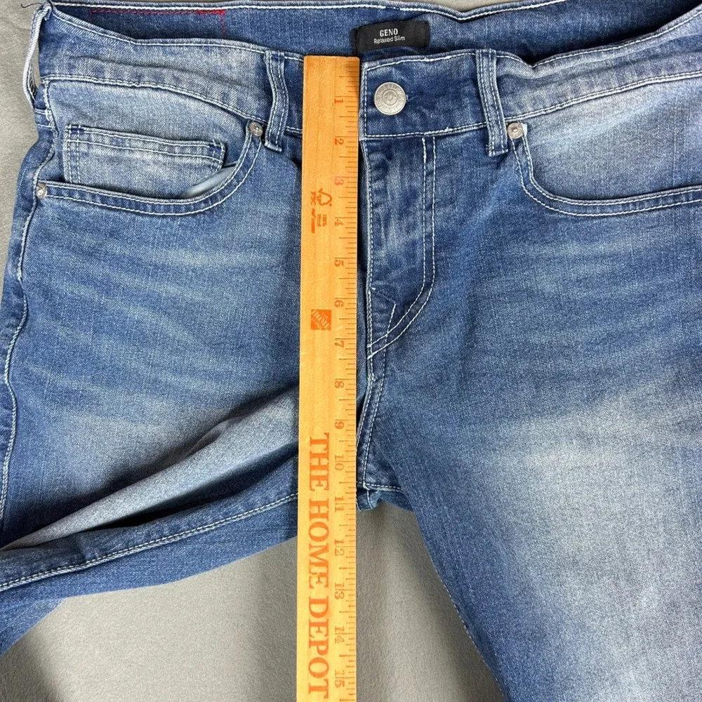 True Religion Geno Jeans Mens 32 (34x31) Blue Relaxed Slim Fit Medium Wash Denim